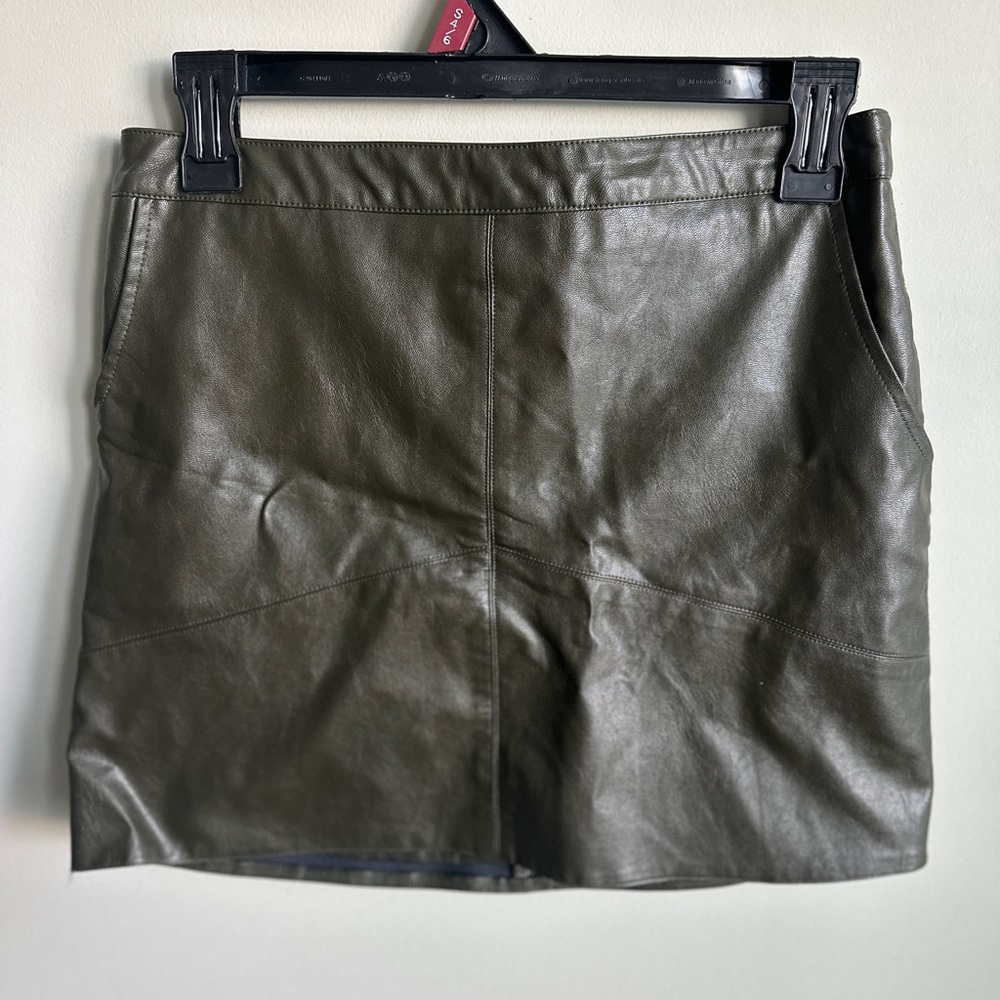 Jun and Ivy Vegan Faux Leather Mini Skirt, NWOT